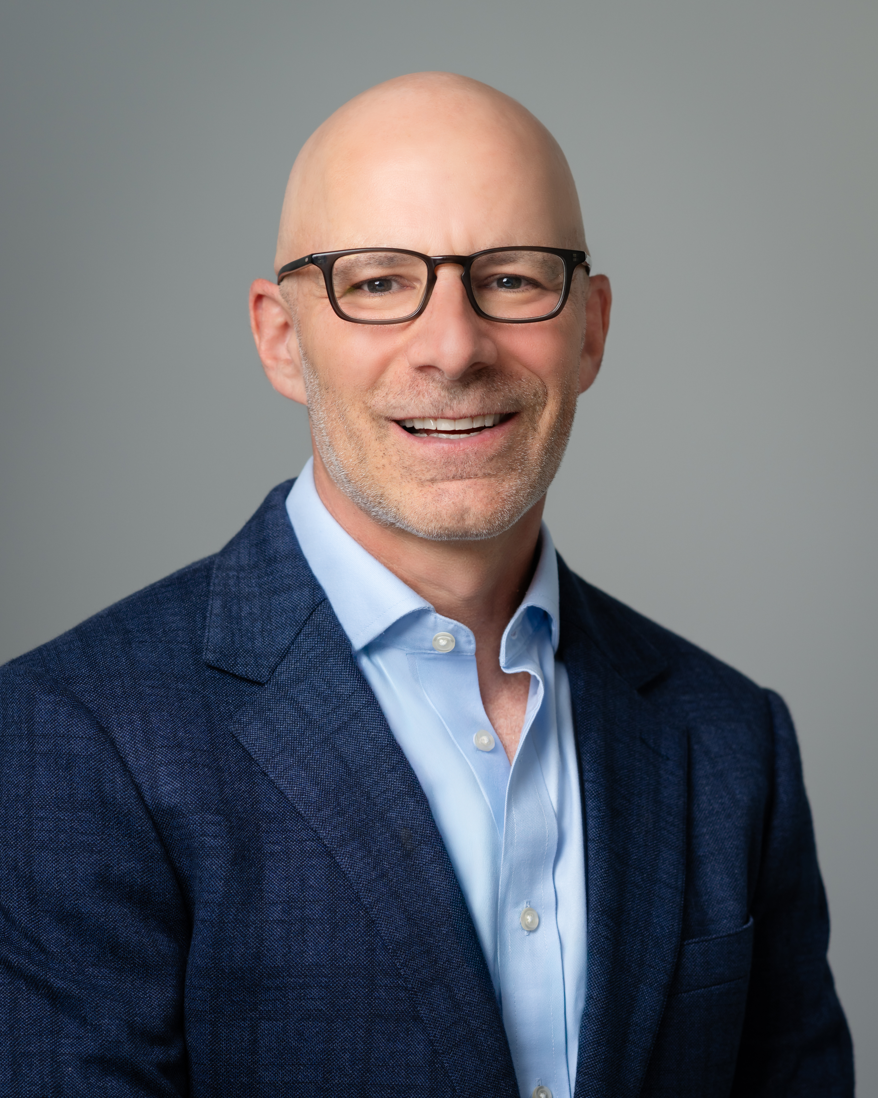 Headshot portrait of Matt Schwartz, Practice Lead Consumer Marketing & GTM
